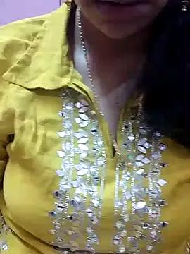 Urmila_bhabhii from StripChat is Freechat