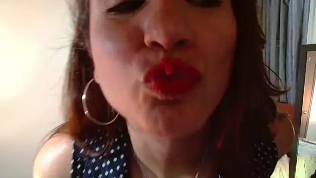 vanessabrown_ from StripChat is Freechat